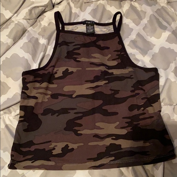 Tops - Camo halter top
